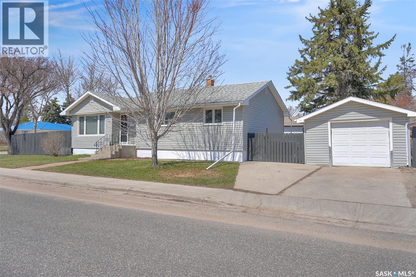 2050 Jubilee Avenue, Regina, Saskatchewan  S4S 3T8 - Photo 3 - SK034573