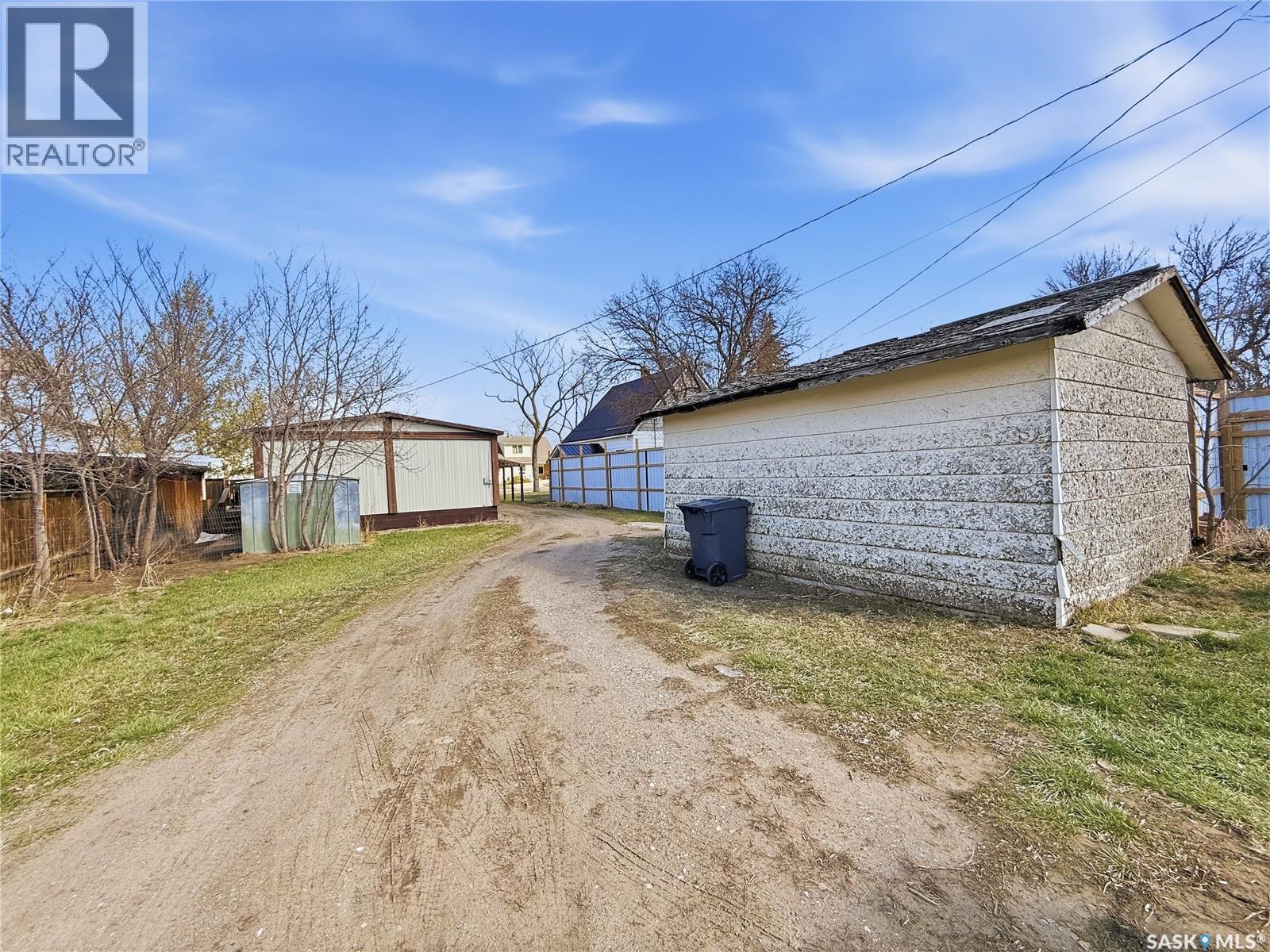4372 Price Avenue, Gull Lake, Saskatchewan  S0N 1A0 - Photo 18 - SK034404