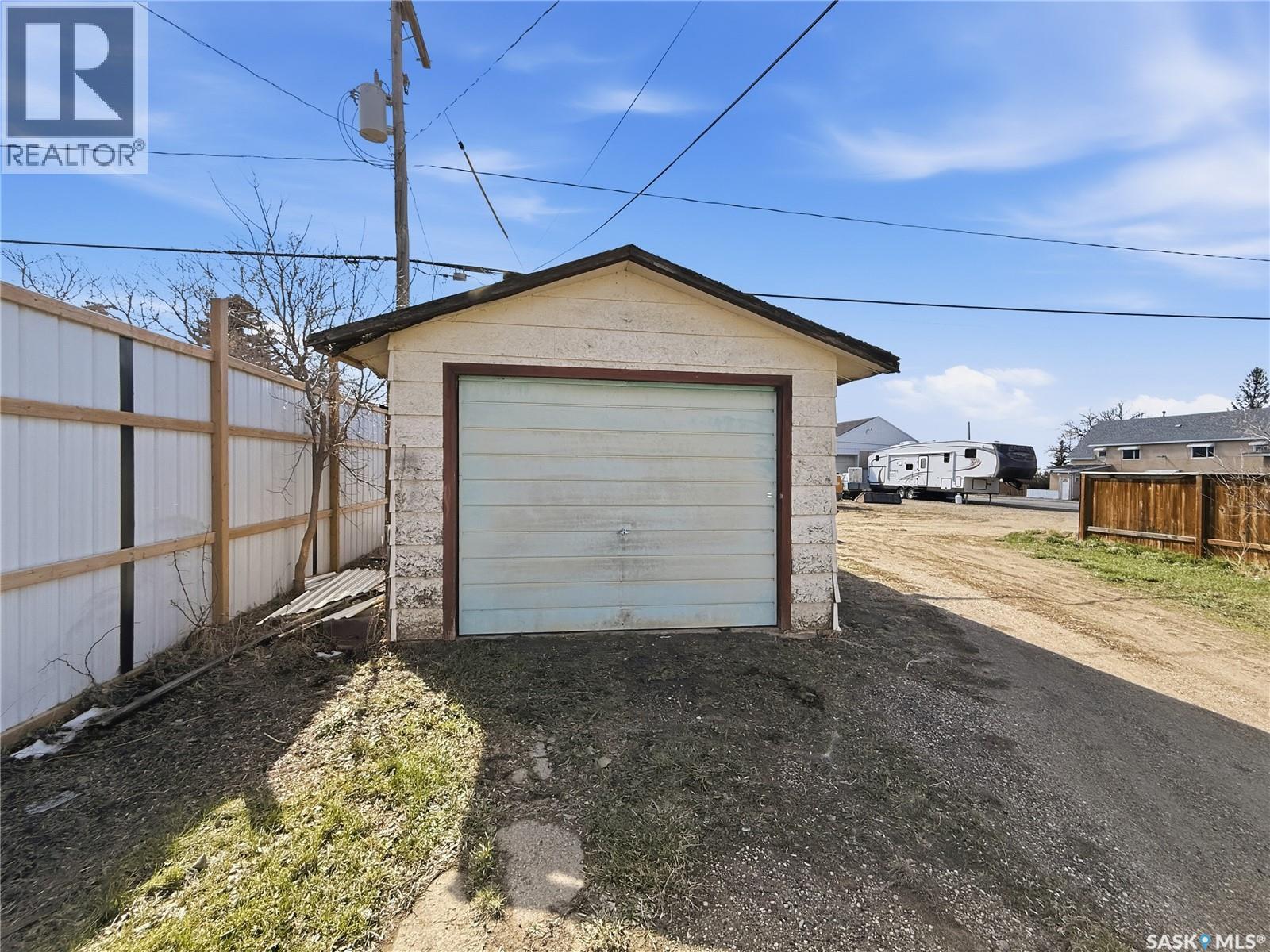 4372 Price Avenue, Gull Lake, Saskatchewan  S0N 1A0 - Photo 19 - SK034404