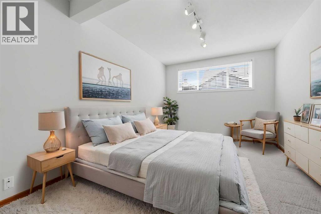37 Rocky Ridge Gardens Nw, Calgary, Alberta  T3G 4V7 - Photo 8 - A2306110