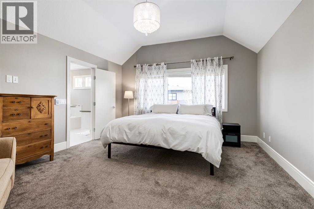 109 Kinniburgh Bay, Chestermere, Alberta  T1X 0M2 - Photo 20 - A2306867