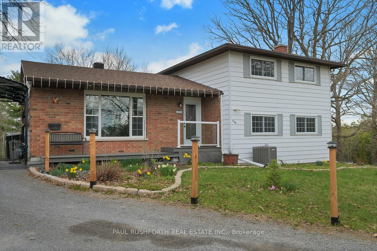 250 POOLE STREET, McNab/Braeside, Ontario