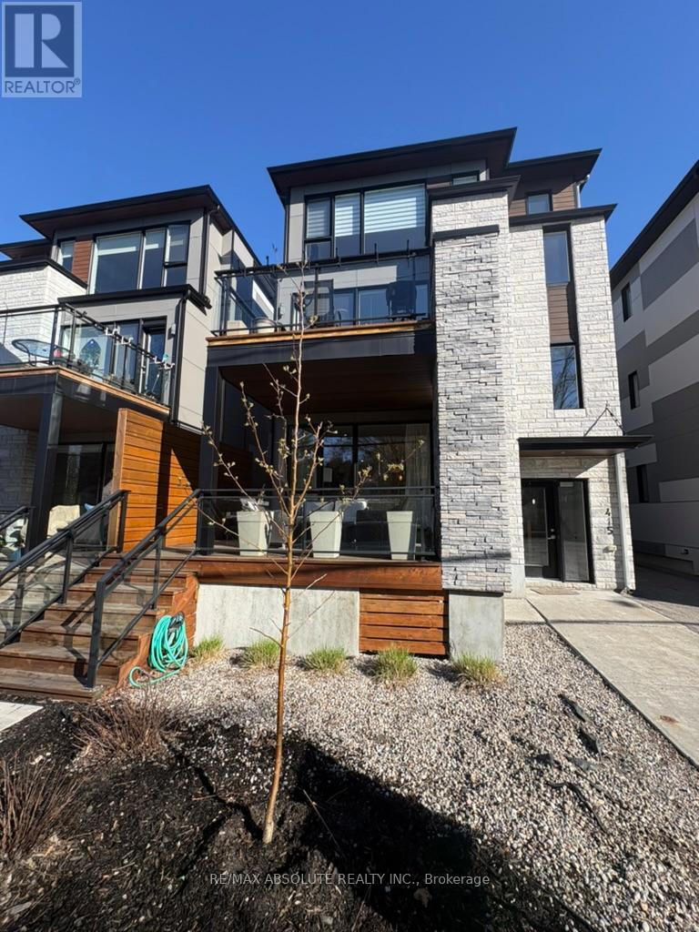 415 RAVENHILL AVENUE, Ottawa, Ontario