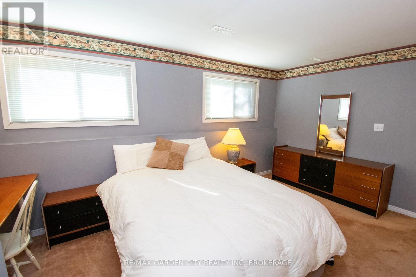 22 Shetland Crescent, St. Catharines, Ontario  L2P 3P7 - Photo 35 - X13070208