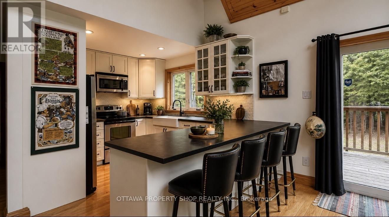927 Spruce Ridge Road, Ottawa, Ontario  K0A 1L0 - Photo 8 - X13070052