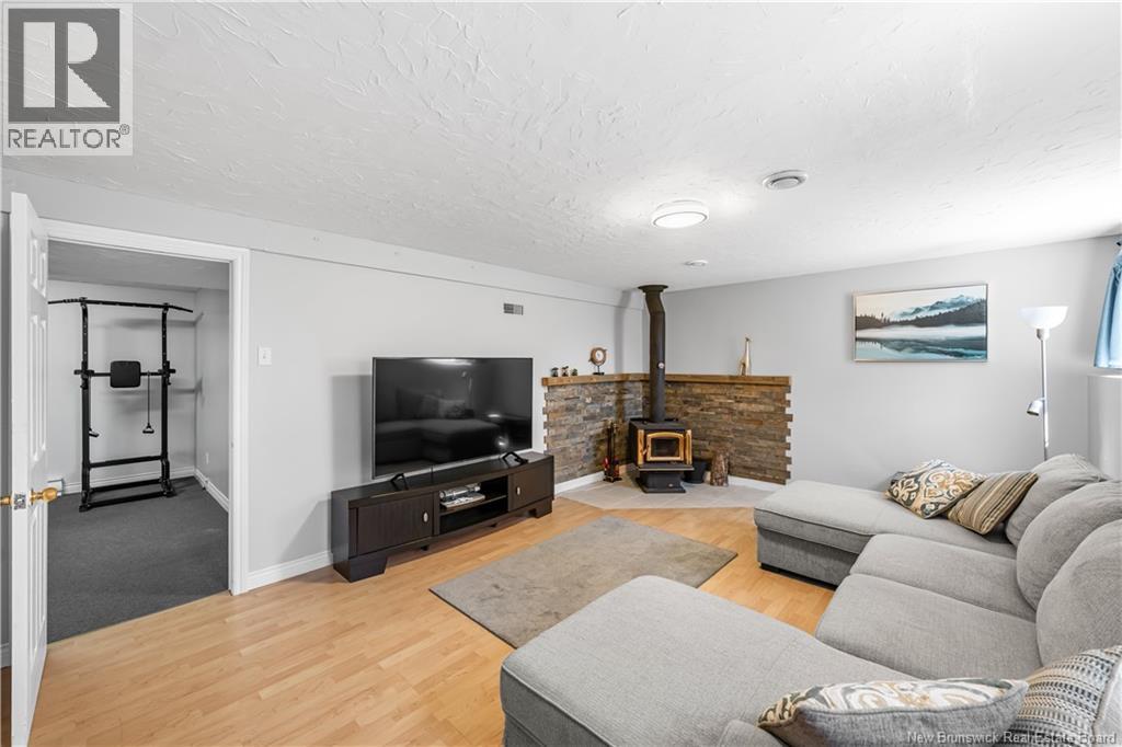 932 Barachois Street, Dieppe, New Brunswick  E1A 6X5 - Photo 37 - NB138337