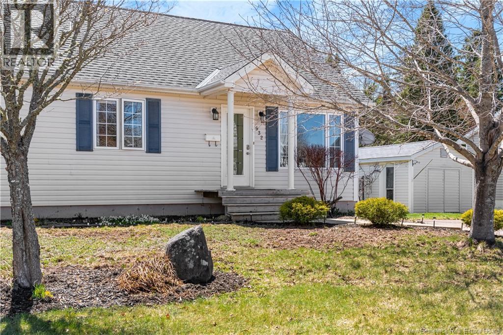 932 Barachois Street, Dieppe, New Brunswick  E1A 6X5 - Photo 4 - NB138337