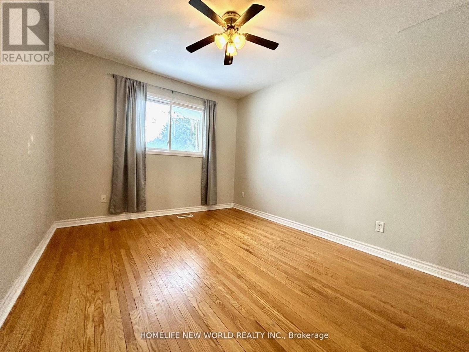 Upper - 27 Hayward Crescent, Toronto, Ontario  M1S 2T7 - Photo 16 - E13070270