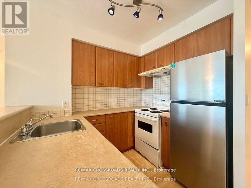 1115 - 38 Lee Centre Drive, Toronto, Ontario  M1H 3J7 - Photo 7 - E13070308