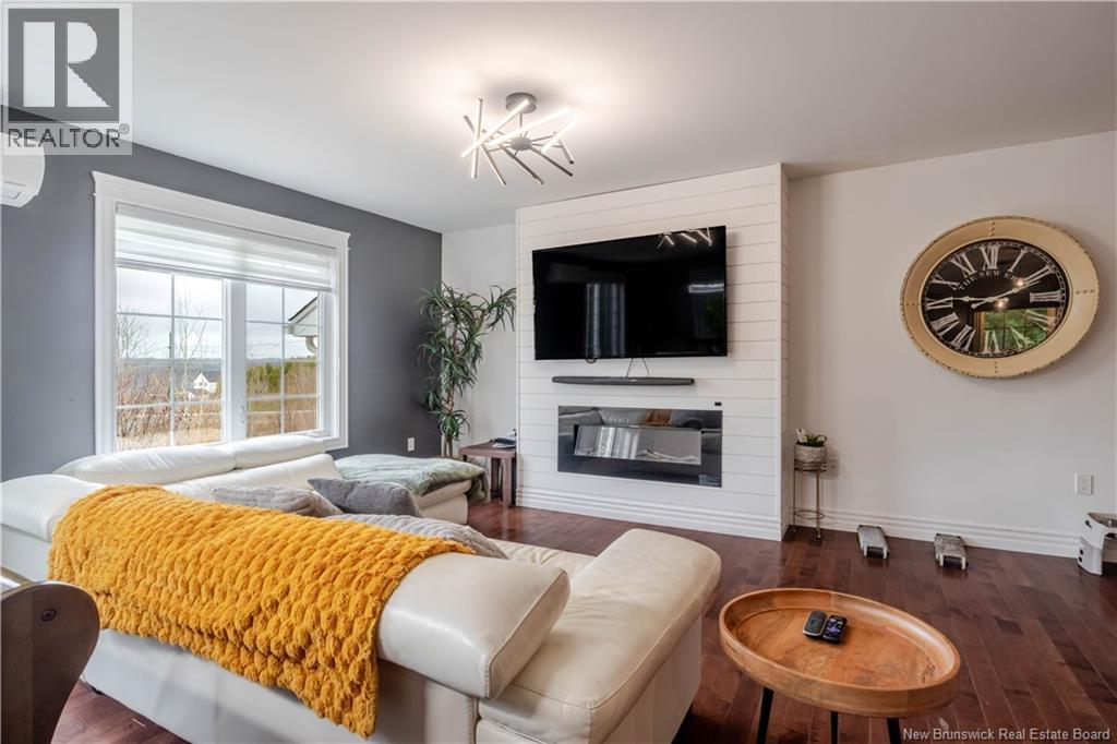 28 Whitetail Street, Lower Kingsclear, New Brunswick  E3E 0E7 - Photo 6 - NB138336
