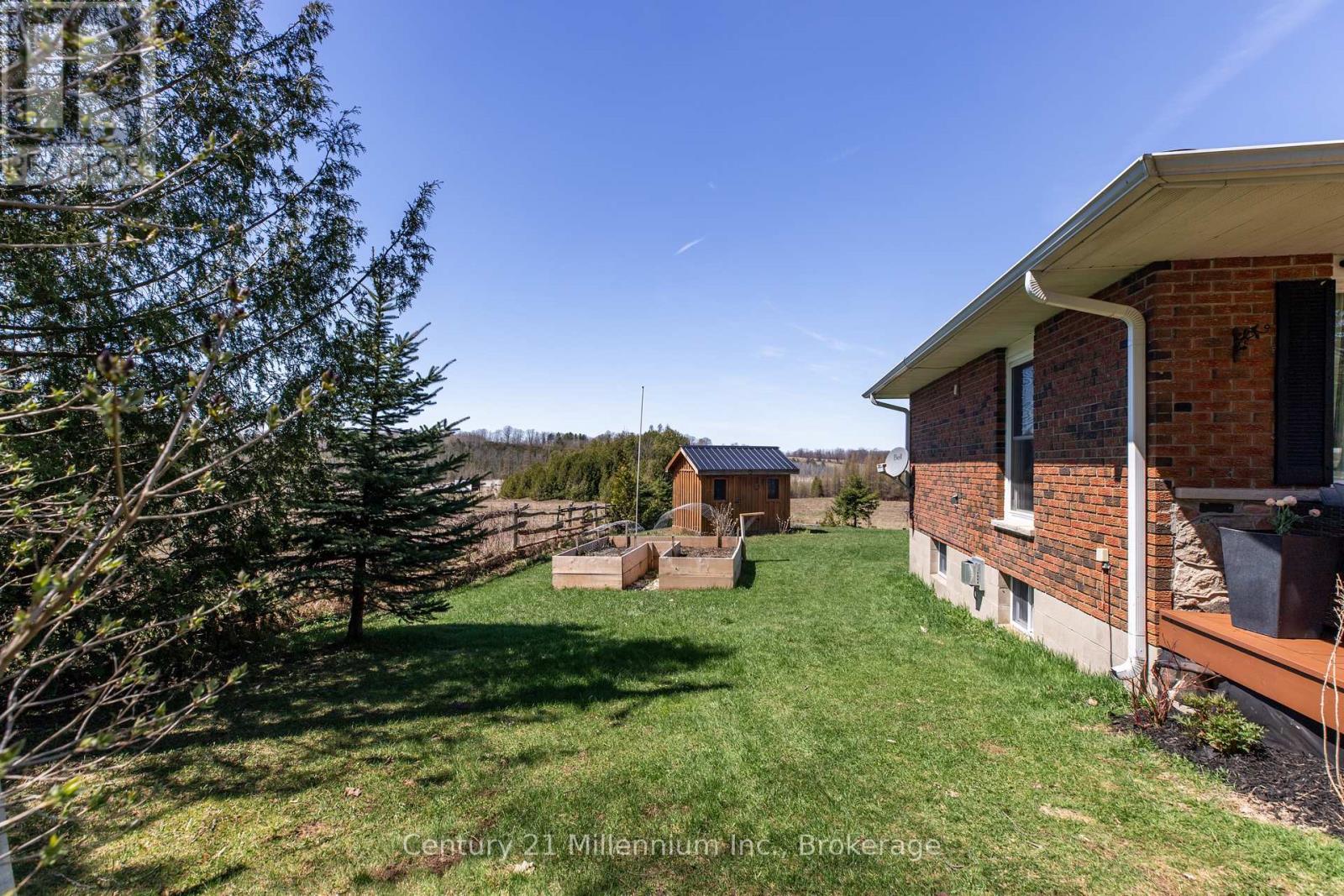 Holland Centre - 740187 10 Side Road, Chatsworth, Ontario  N0H 1R0 - Photo 7 - X13070214