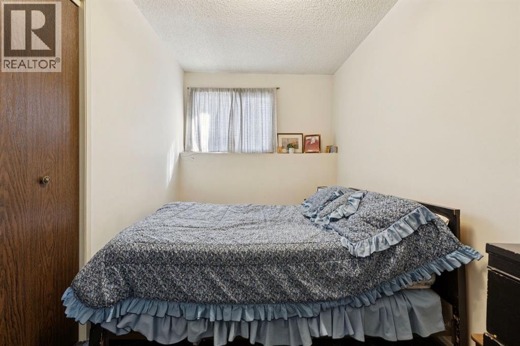 117 Sabrina Way Sw, Calgary, Alberta  t2w 4j4 - Photo 20 - A2306568