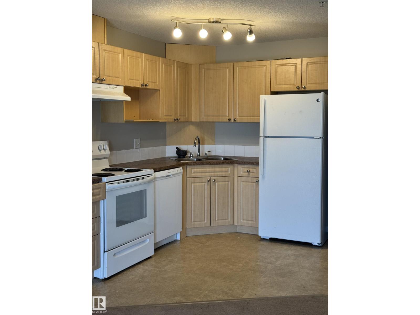 #314 240 Spruce Ridge Rd, Spruce Grove, Alberta  T7X 0G5 - Photo 3 - E4485215