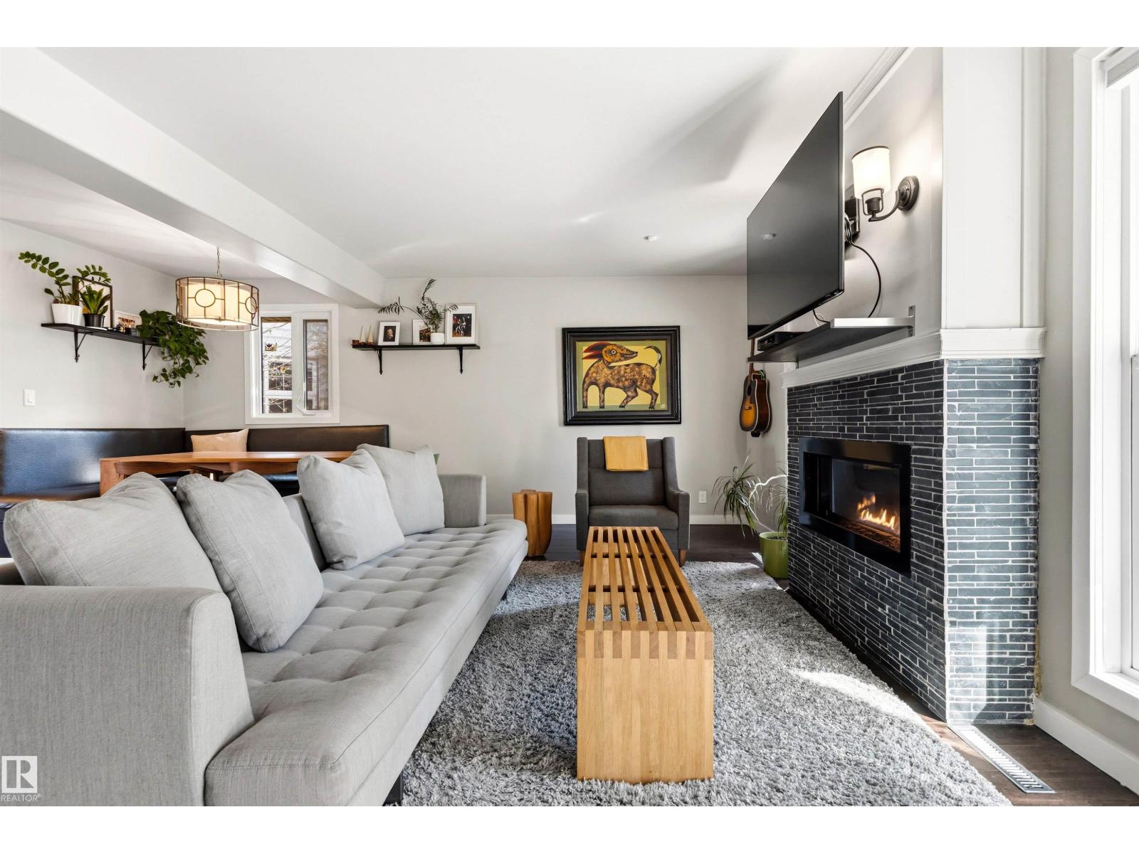 10916 60 Av Nw, Edmonton, Alberta  T6H 1H9 - Photo 4 - E4485216