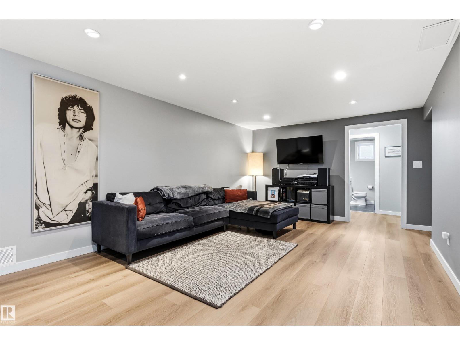 10916 60 Av Nw, Edmonton, Alberta  T6H 1H9 - Photo 41 - E4485216