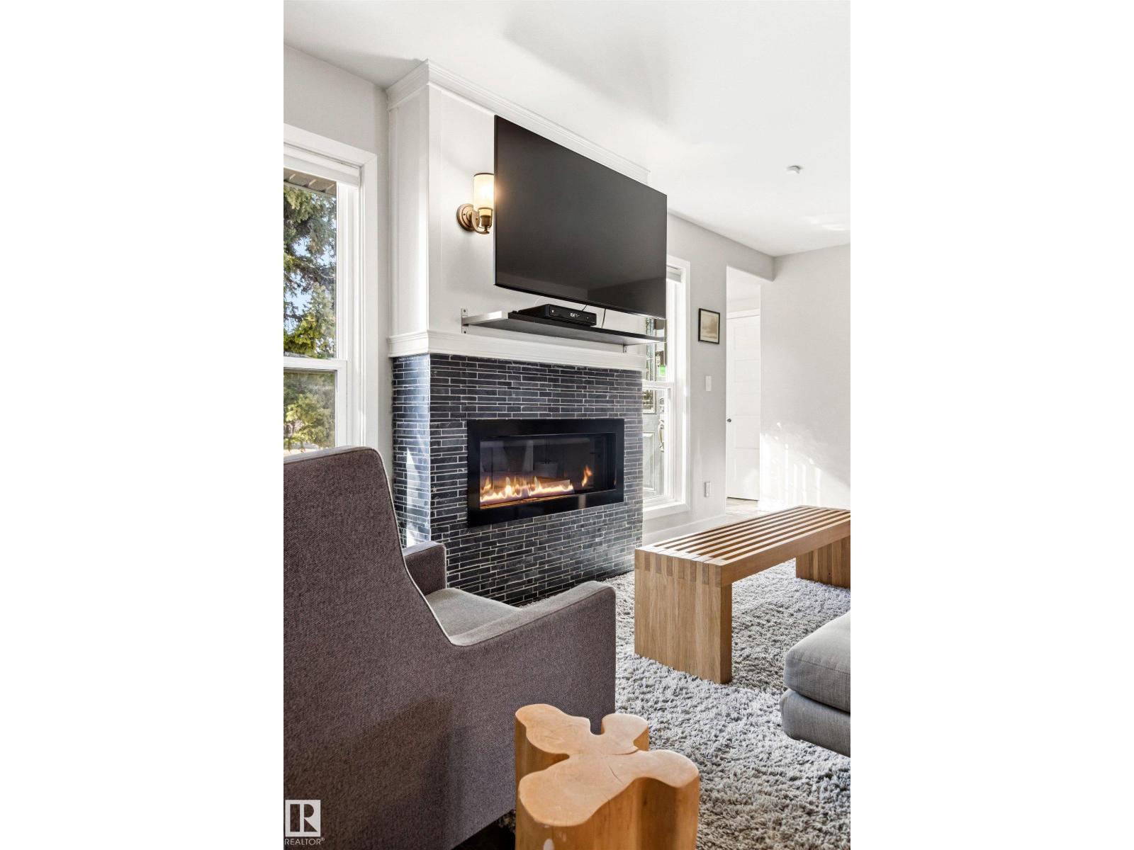 10916 60 Av Nw, Edmonton, Alberta  T6H 1H9 - Photo 7 - E4485216