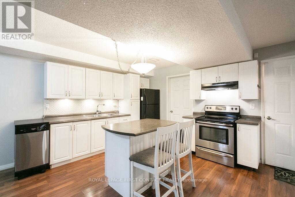 28 Hewitt Place, Barrie, Ontario  L4M 7B3 - Photo 14 - S12770876