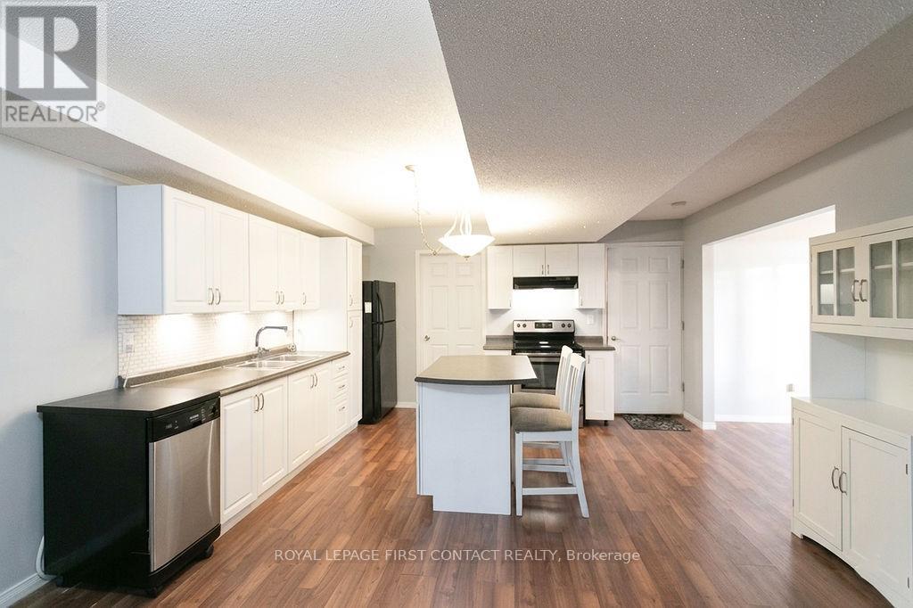 28 Hewitt Place, Barrie, Ontario  L4M 7B3 - Photo 15 - S12770876