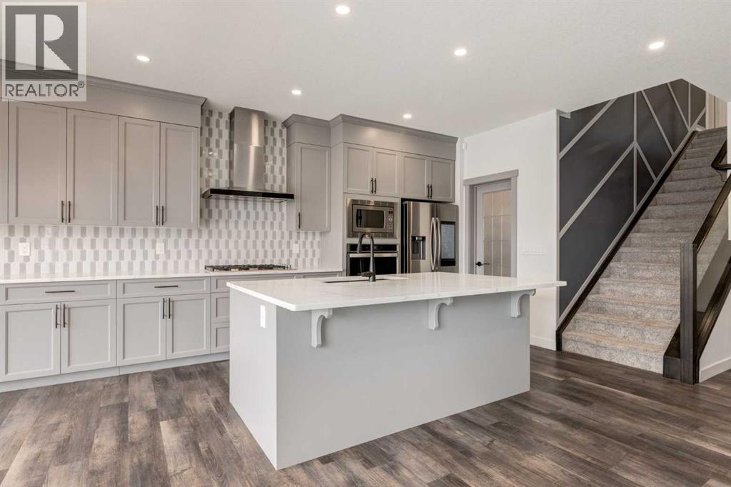 142 Cranbrook Park Se, Calgary, Alberta  T3M 3C2 - Photo 4 - A2298372