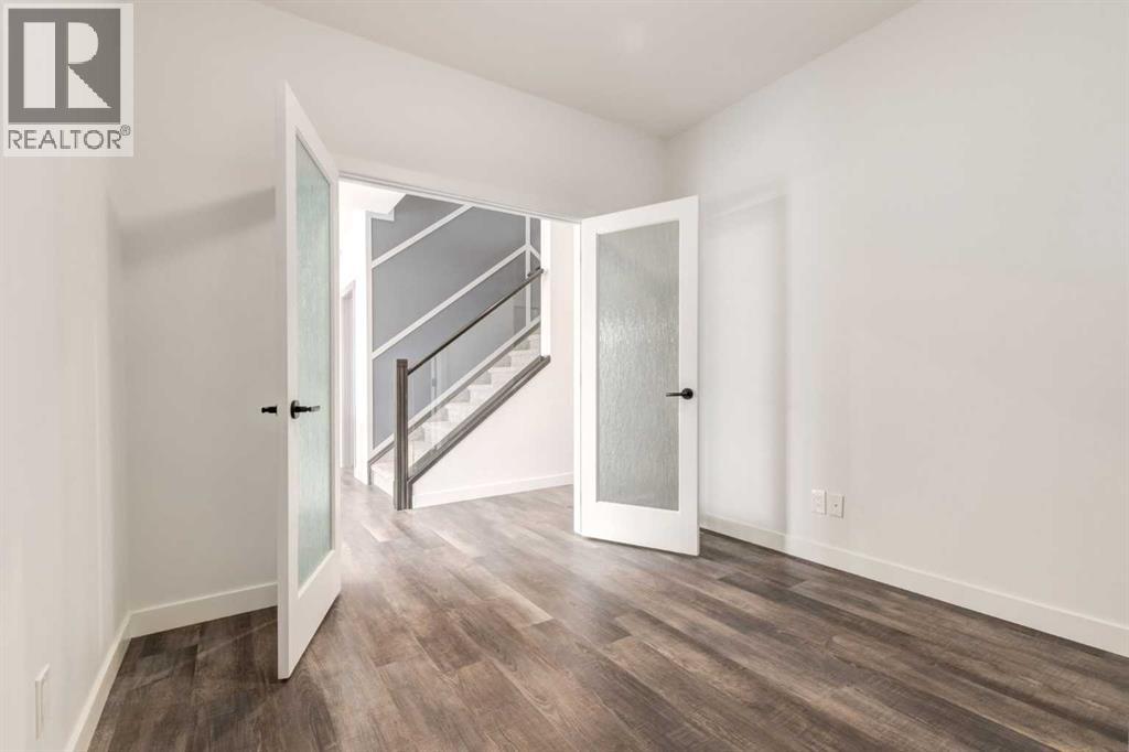 142 Cranbrook Park Se, Calgary, Alberta  T3M 3C2 - Photo 15 - A2298372