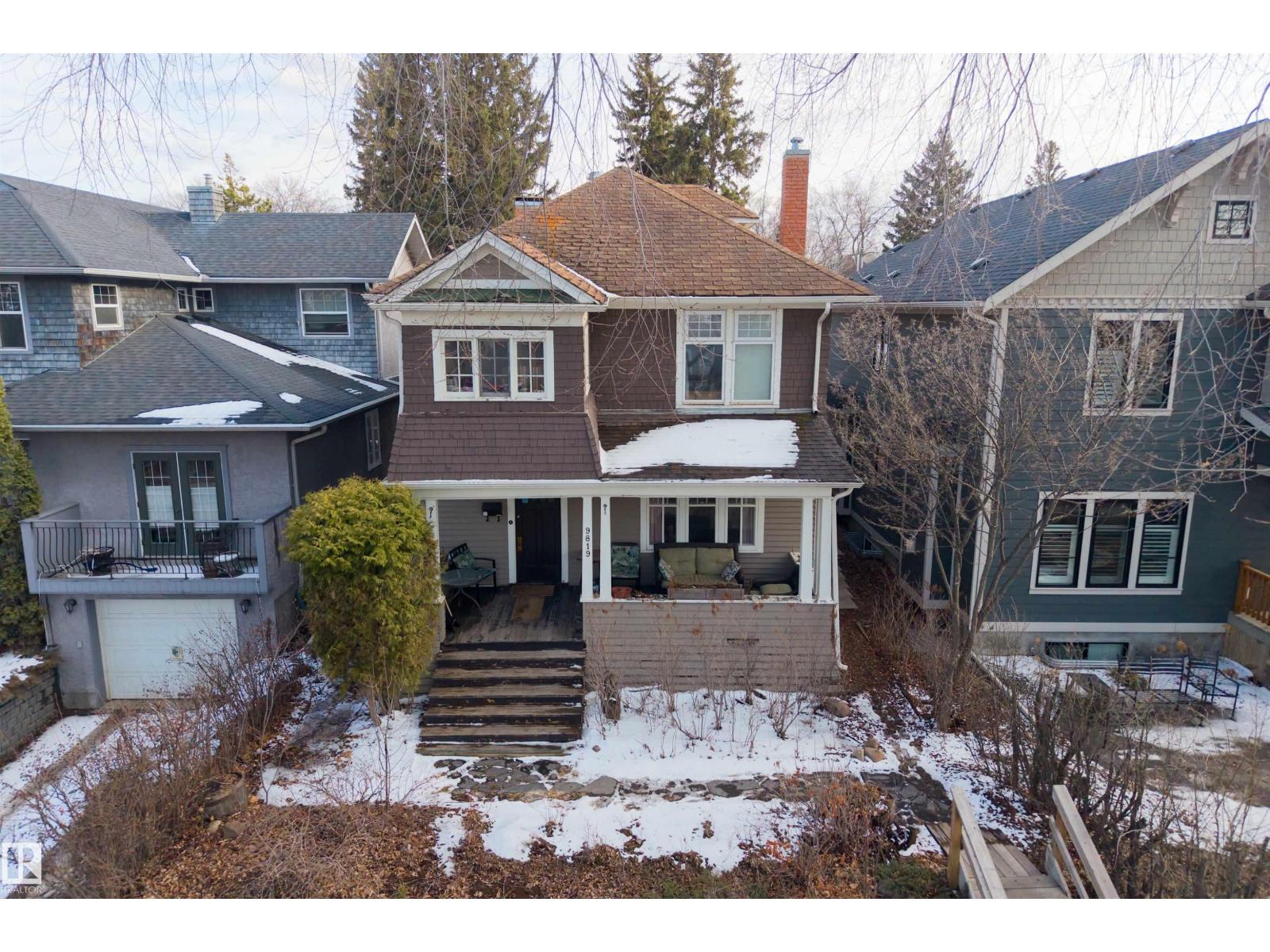 9819 92 Av Nw, Edmonton, Alberta  T6E 2V4 - Photo 2 - E4484989