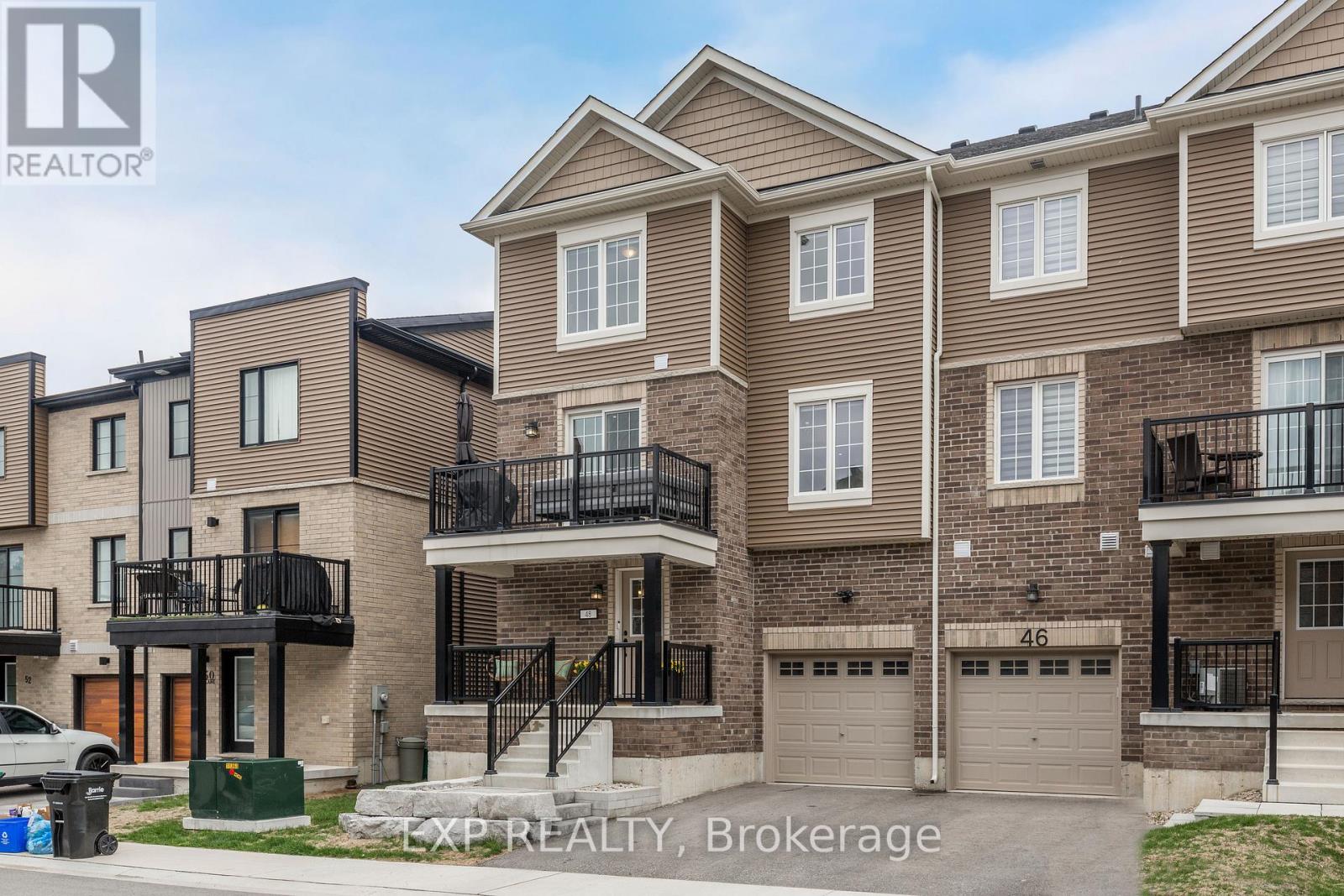 48 Hay Lane, Barrie, Ontario  L9J 0T8 - Photo 2 - S13070196