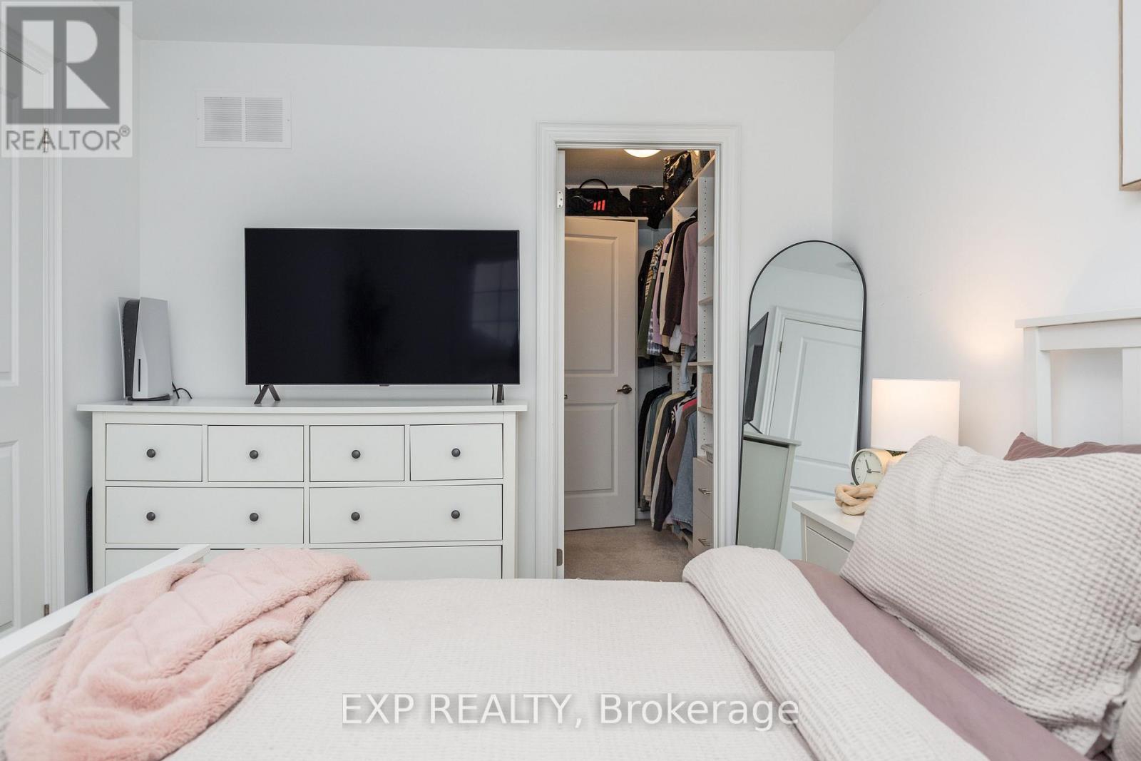 48 Hay Lane, Barrie, Ontario  L9J 0T8 - Photo 28 - S13070196