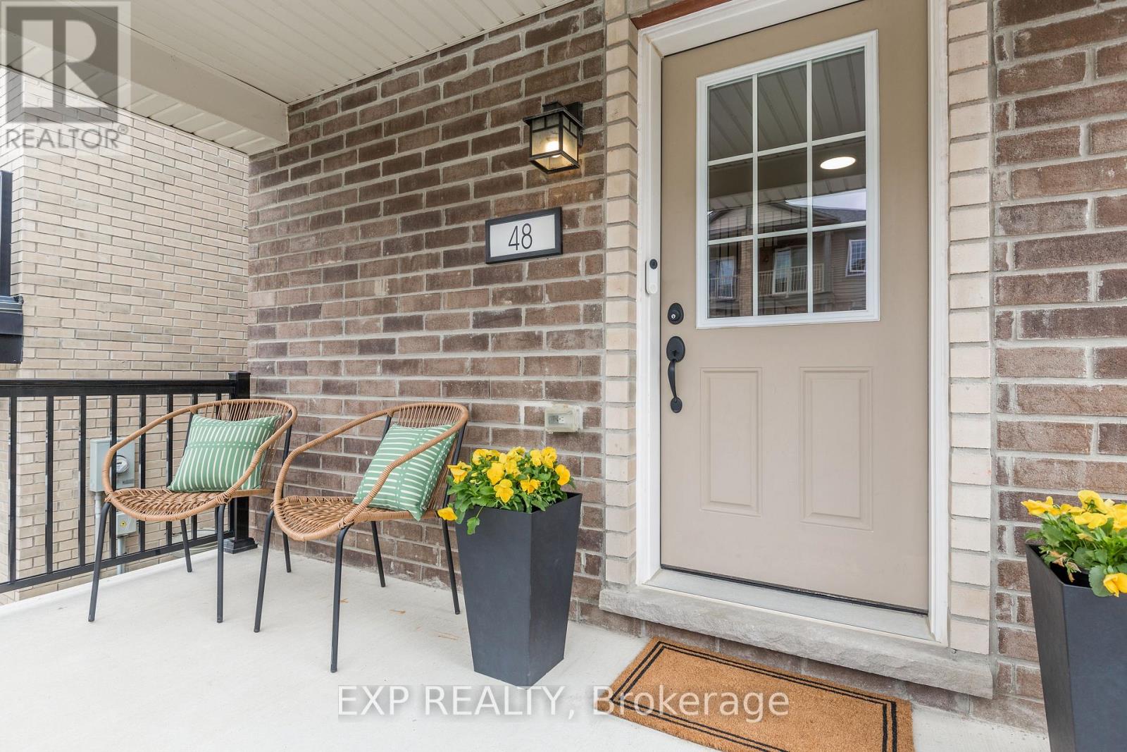 48 Hay Lane, Barrie, Ontario  L9J 0T8 - Photo 4 - S13070196