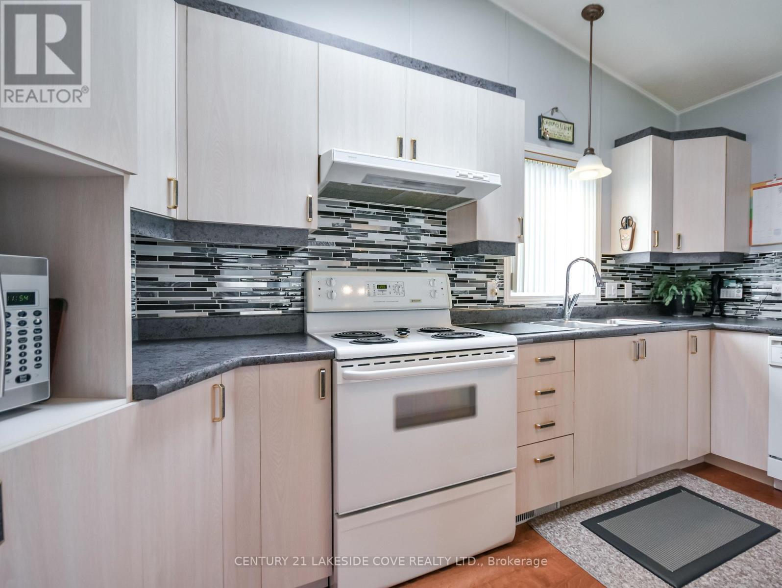 4103 Lynn Street, Severn, Ontario  L3V 0V7 - Photo 12 - S13070272