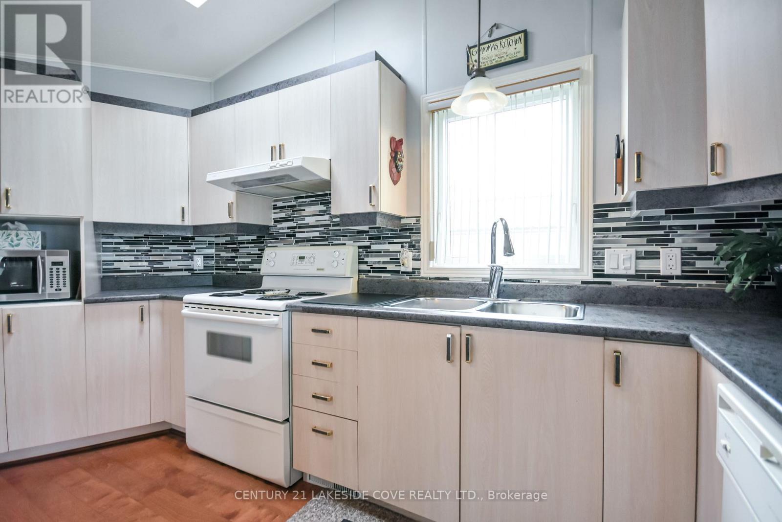 4103 Lynn Street, Severn, Ontario  L3V 0V7 - Photo 13 - S13070272