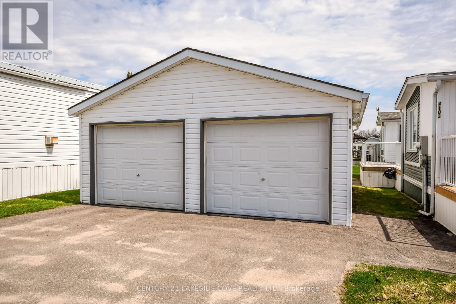 4103 Lynn Street, Severn, Ontario  L3V 0V7 - Photo 31 - S13070272