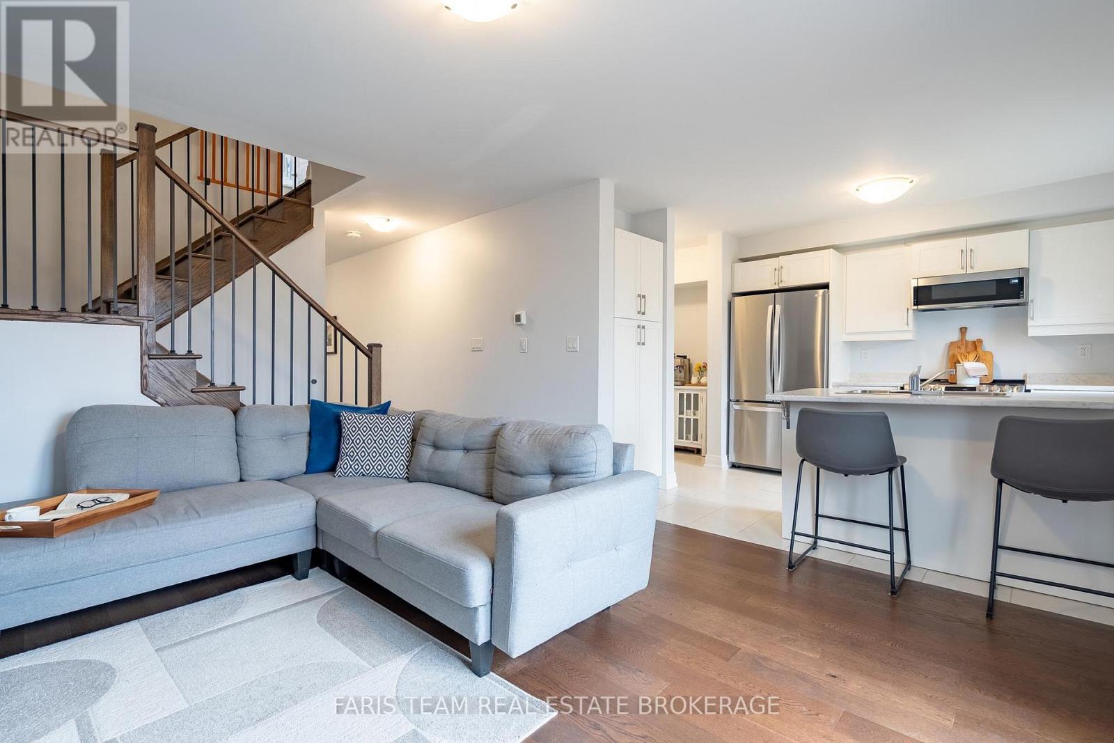 60 Brown Bear Street, Barrie, Ontario  L9J 0H8 - Photo 16 - S13070282