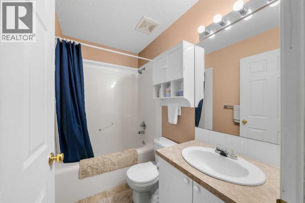 66 Crystalridge Crescent, Okotoks, Alberta  T1S 1V2 - Photo 22 - A2305869