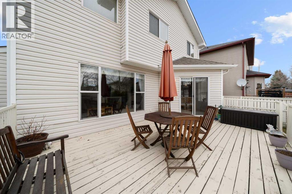 66 Crystalridge Crescent, Okotoks, Alberta  T1S 1V2 - Photo 7 - A2305869