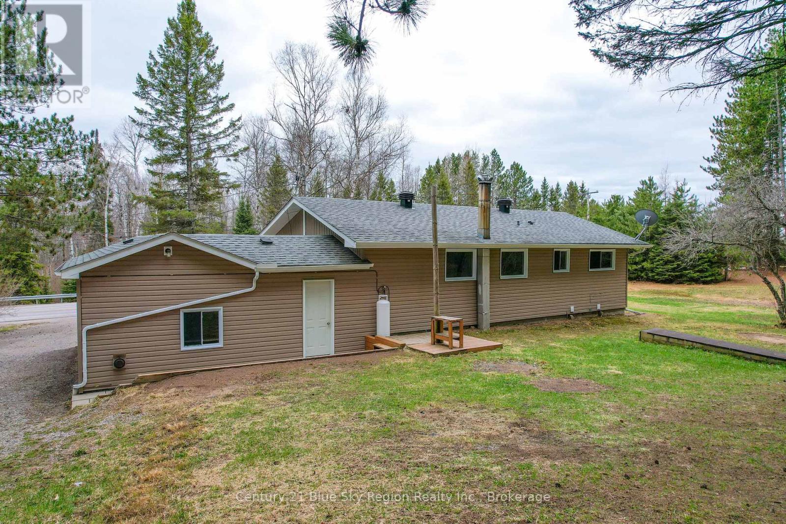 9510 Highway 63, Unorganized Townships, Ontario  P0H 2A0 - Photo 41 - X13070248
