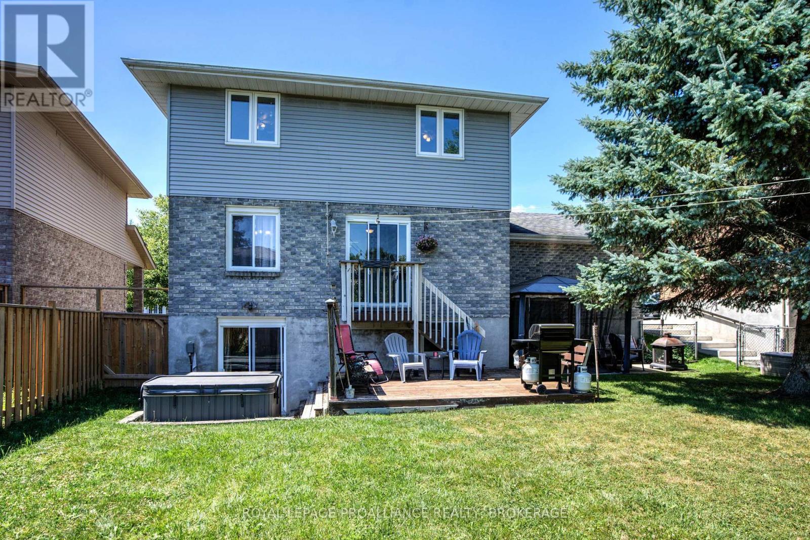1078 Lombardy Street, Kingston, Ontario  K7M 8M6 - Photo 36 - X13069132