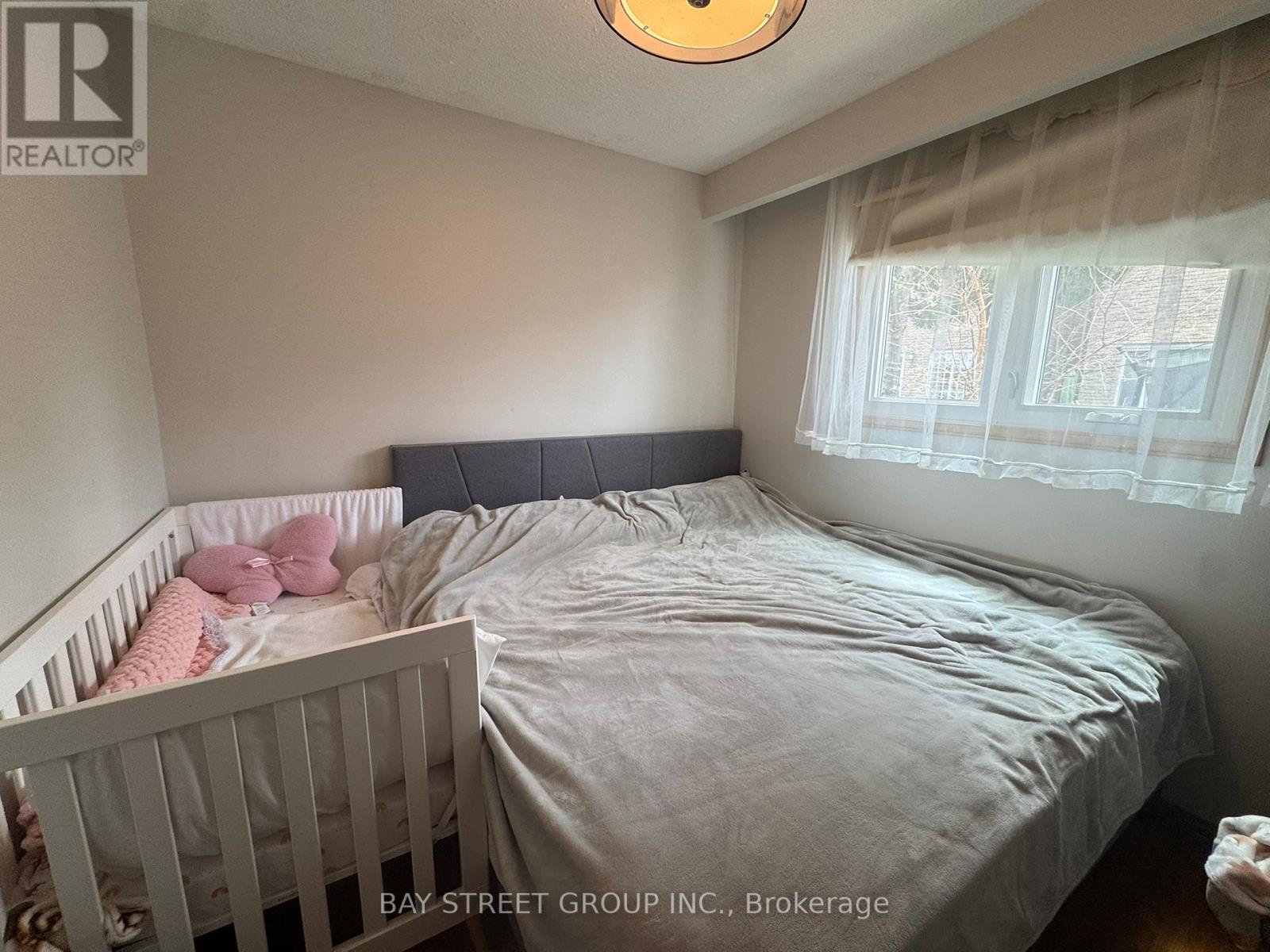 Lower - 1611 Lewes Way, Mississauga, Ontario  L4W 3H5 - Photo 10 - W13070194