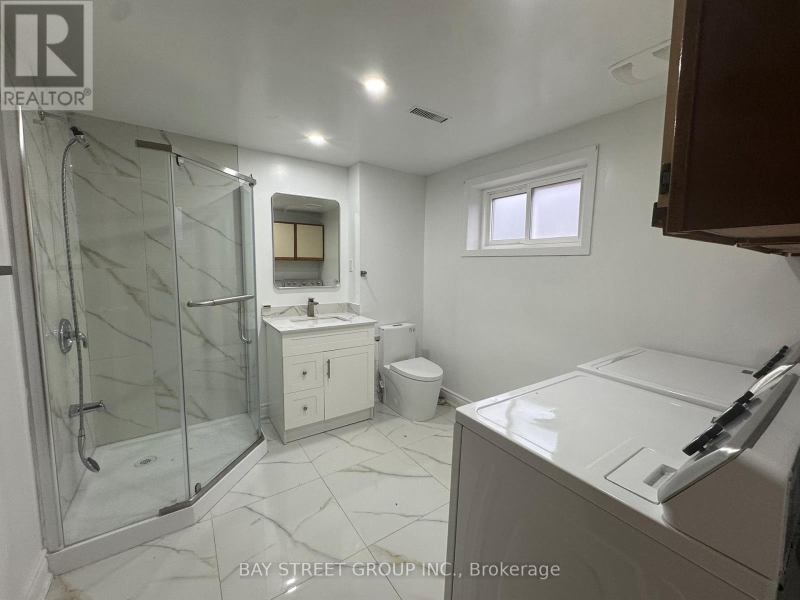Lower - 1611 Lewes Way, Mississauga, Ontario  L4W 3H5 - Photo 15 - W13070194