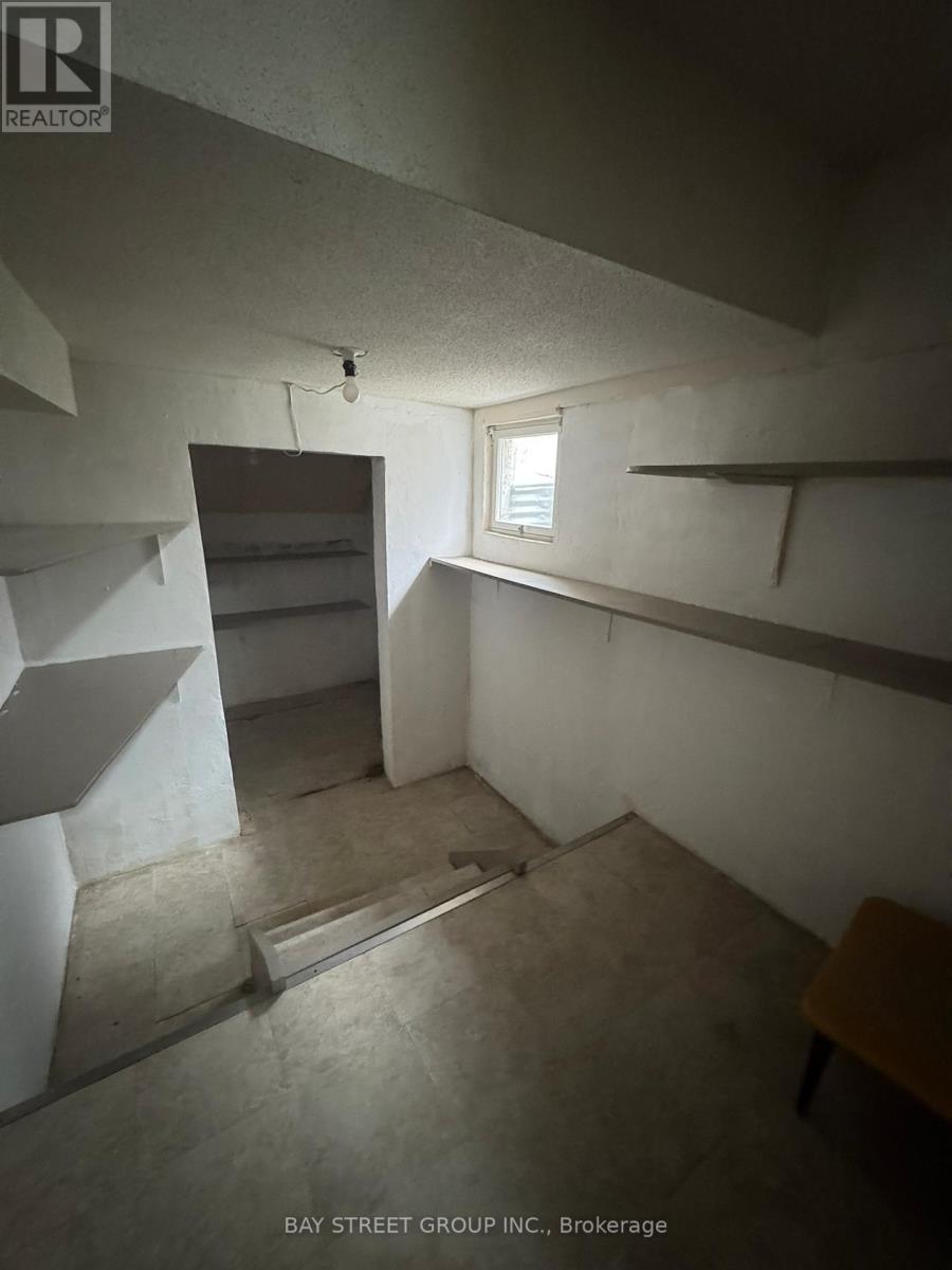 Lower - 1611 Lewes Way, Mississauga, Ontario  L4W 3H5 - Photo 19 - W13070194