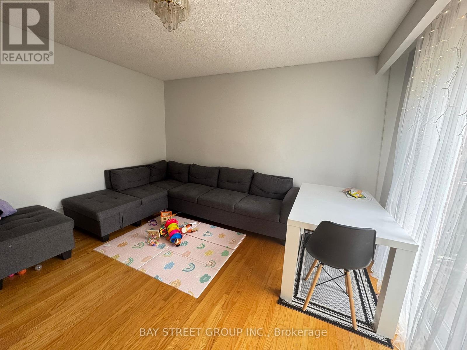 Lower - 1611 Lewes Way, Mississauga, Ontario  L4W 3H5 - Photo 8 - W13070194