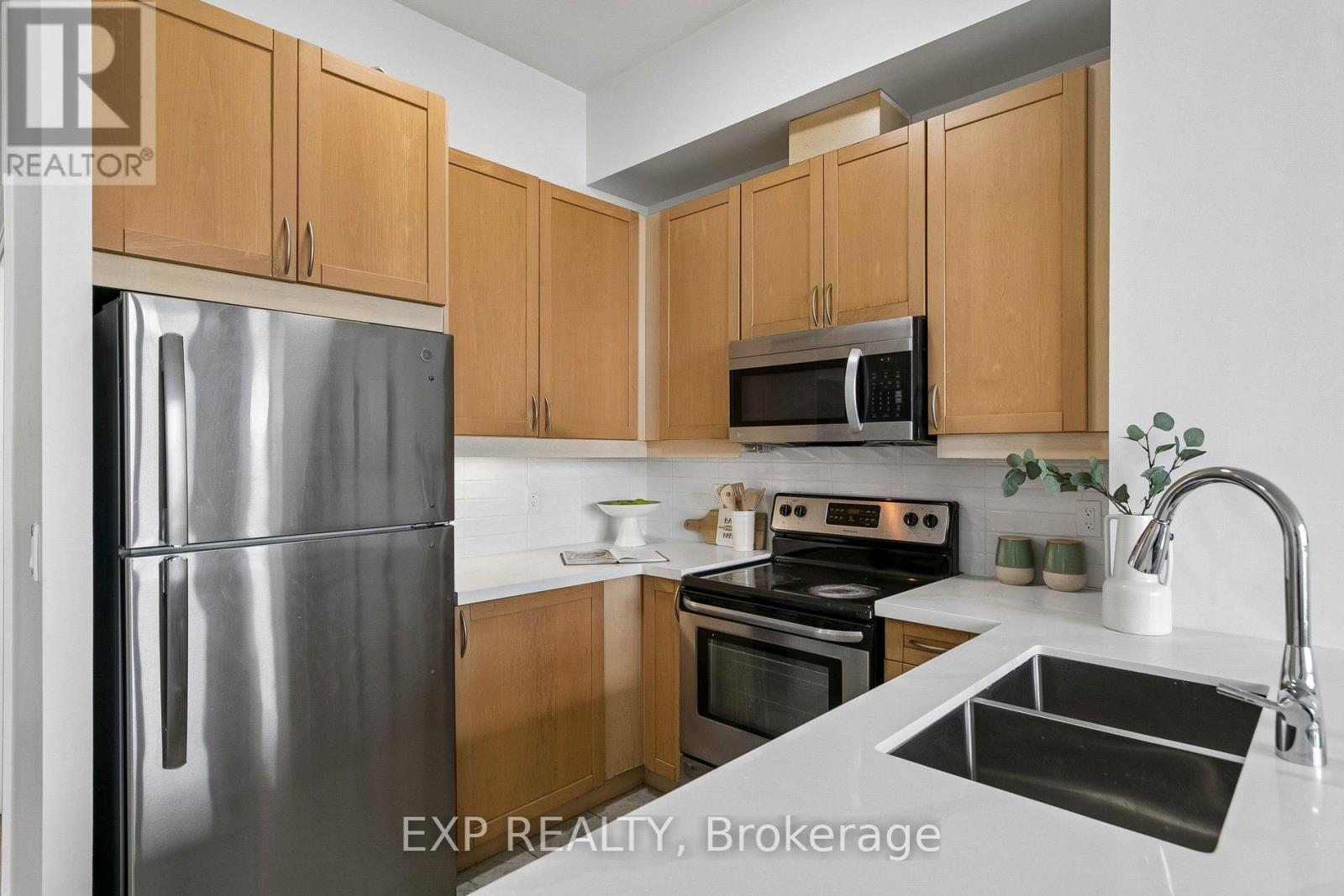 3305 - 3939 Duke Of York Boulevard, Mississauga, Ontario  L5B 4N2 - Photo 12 - W13070210