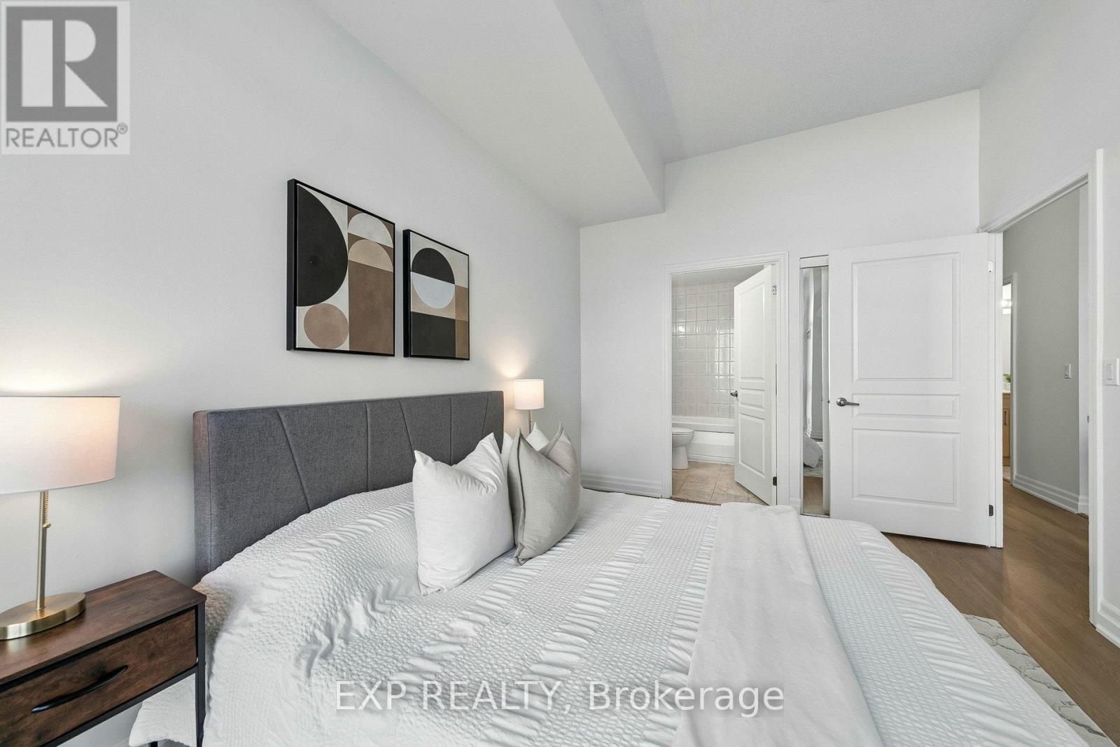 3305 - 3939 Duke Of York Boulevard, Mississauga, Ontario  L5B 4N2 - Photo 17 - W13070210