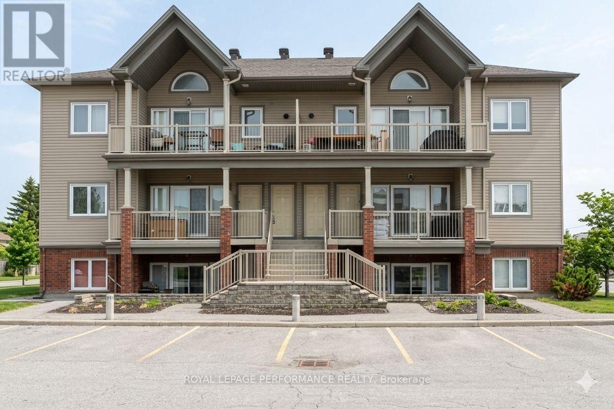 B - 135 HARTHILL WAY, Ottawa, Ontario