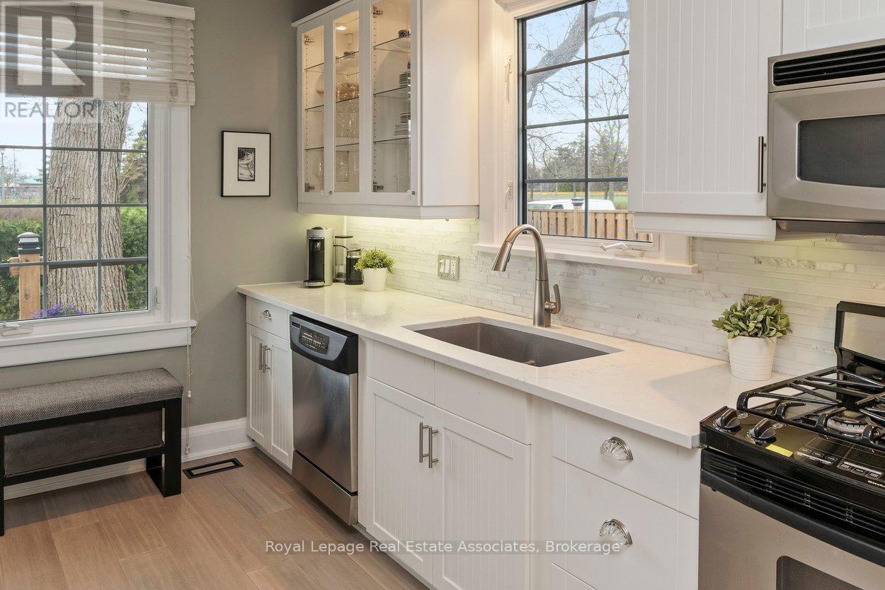 32 Craig Street, Brampton, Ontario  L6Y 1J1 - Photo 11 - W13070222