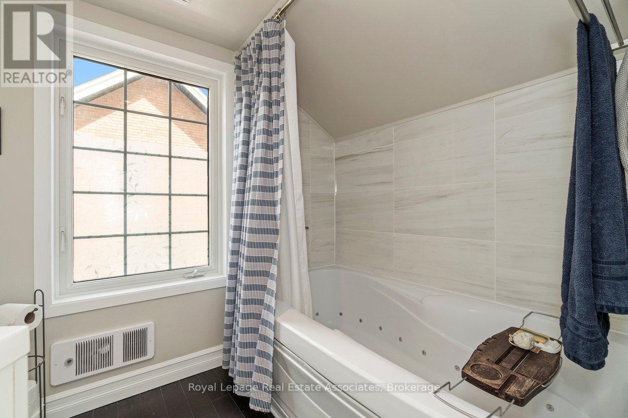 32 Craig Street, Brampton, Ontario  L6Y 1J1 - Photo 21 - W13070222
