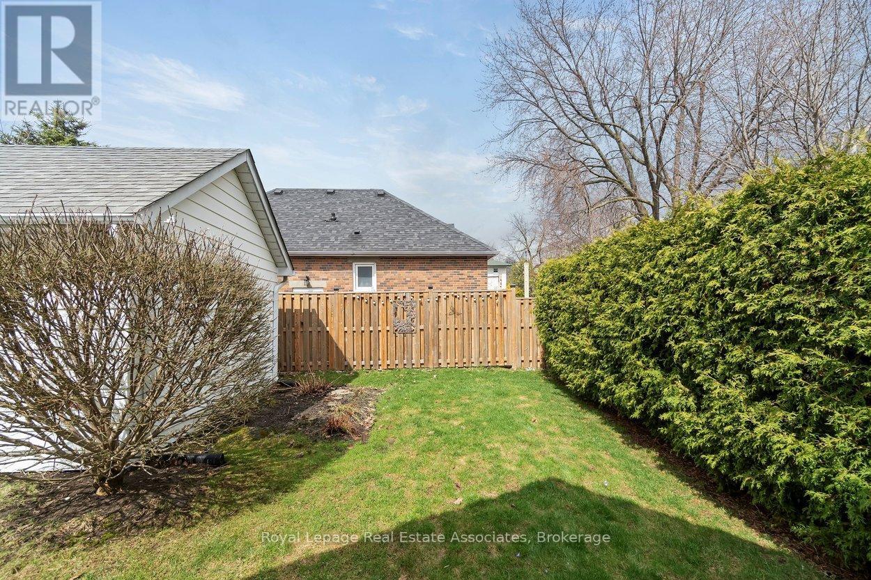 32 Craig Street, Brampton, Ontario  L6Y 1J1 - Photo 38 - W13070222