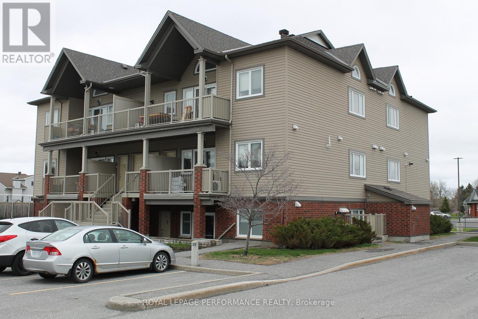 B - 135 Harthill Way, Ottawa, Ontario  K2J 5V1 - Photo 2 - X12908038