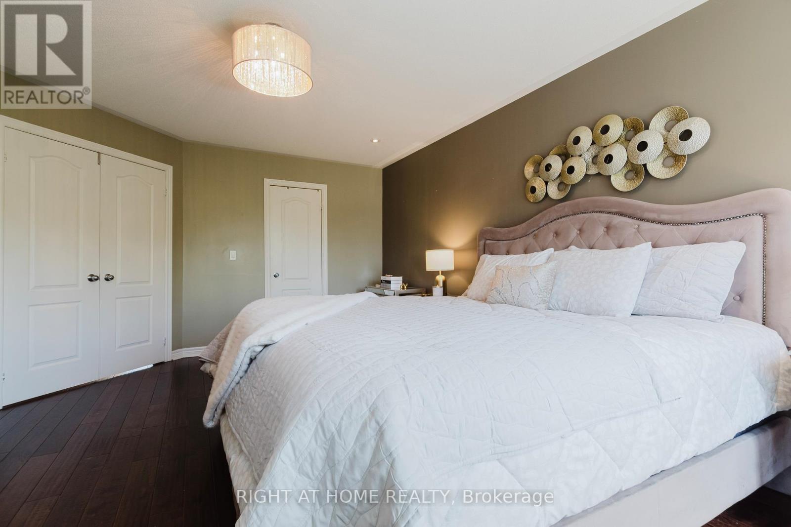 5294 Roadside Way, Mississauga, Ontario  L5M 0H9 - Photo 37 - W13070258