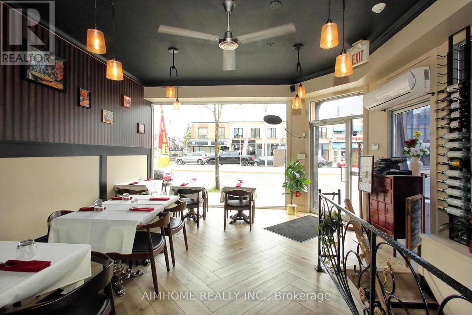 1370 St Clair Avenue W, Toronto, Ontario  M6E 1C4 - Photo 10 - W13070276