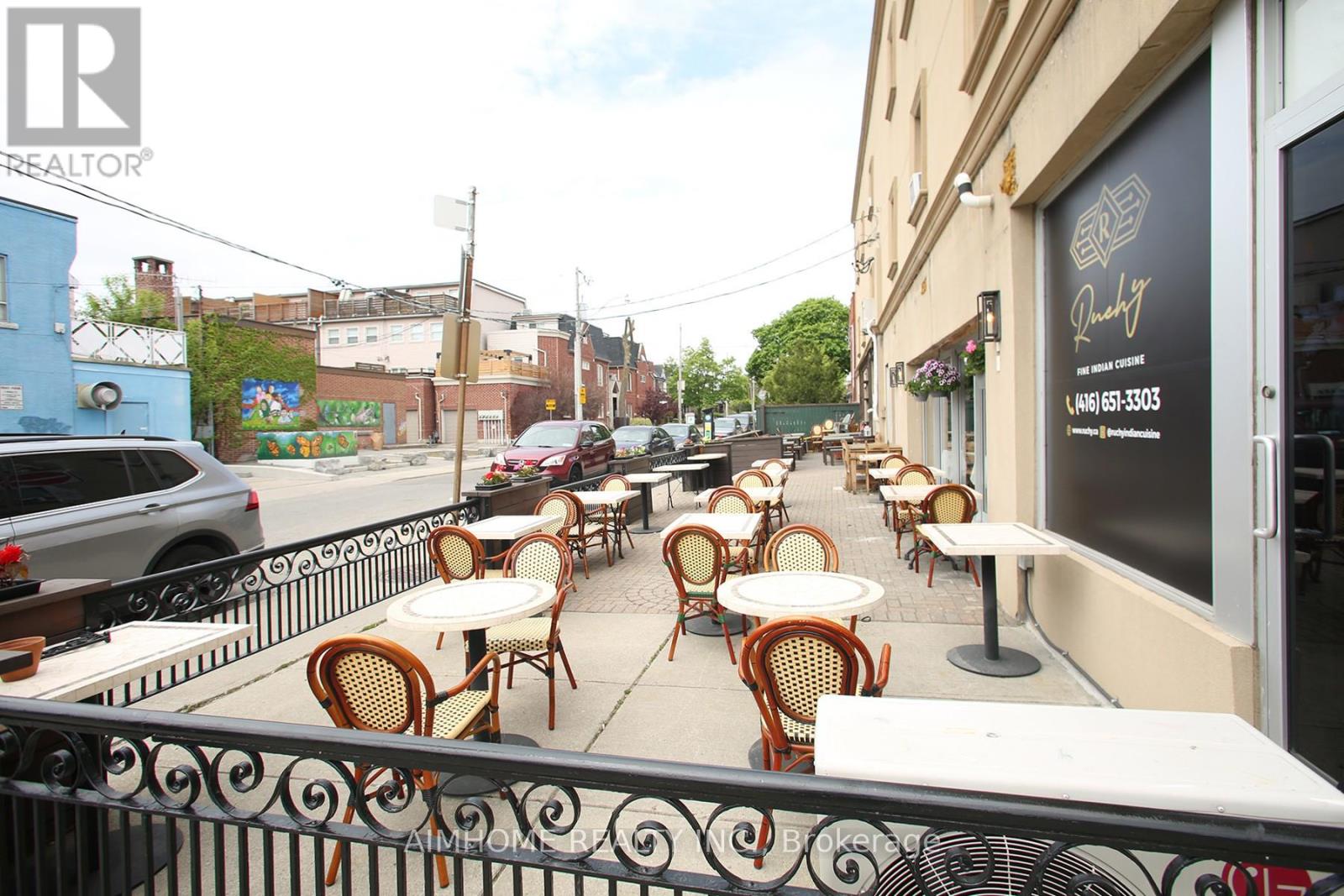 1370 St Clair Avenue W, Toronto, Ontario  M6E 1C4 - Photo 13 - W13070276